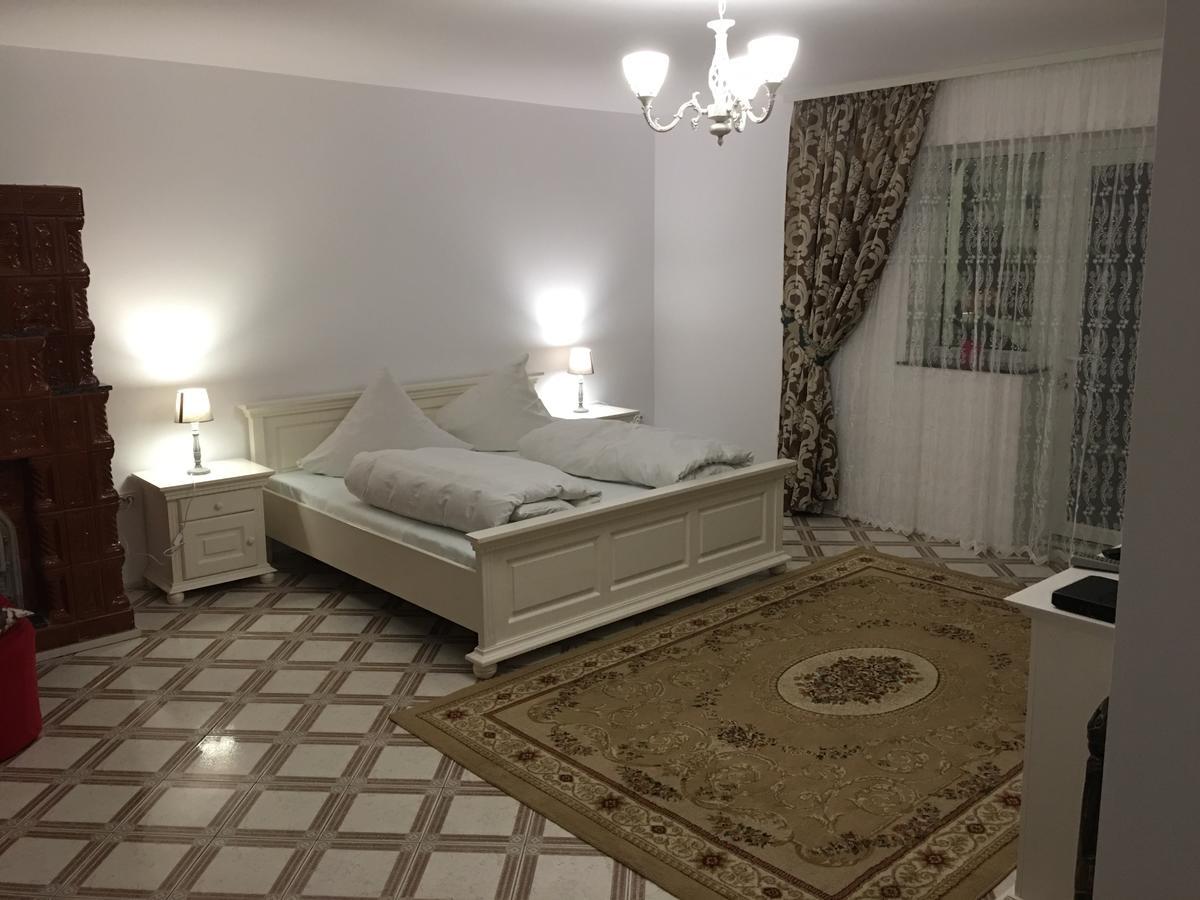 Casa Avram Otel Sucevita Dış mekan fotoğraf